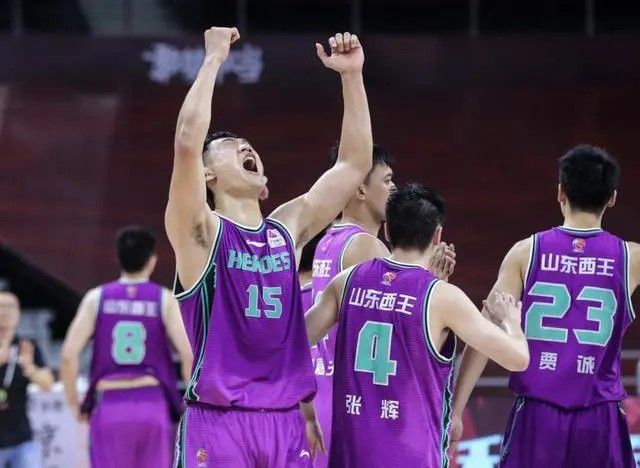 天空体育为每场比赛支付595万镑，与目前的每场930万镑相比大幅下降，但每个赛季将多播出90场比赛，交易总额增加了约6%，达到每年12.75亿英镑。